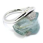 Anillo oro blanco aguamarina diamantes