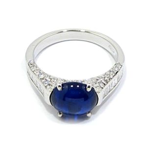 Anillo oro blanco zafiro diamantes
