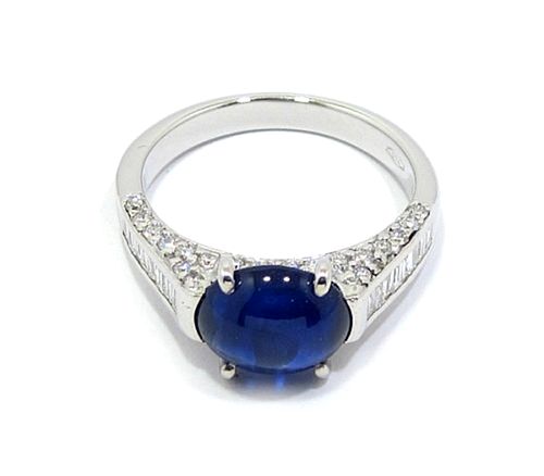 Anillo oro blanco zafiro diamantes
