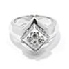 Anillo de oro blanco 18k y diamantes en piramide