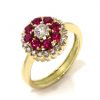 Anillo oro amarillo 18K con diamantes y orla de rubíes