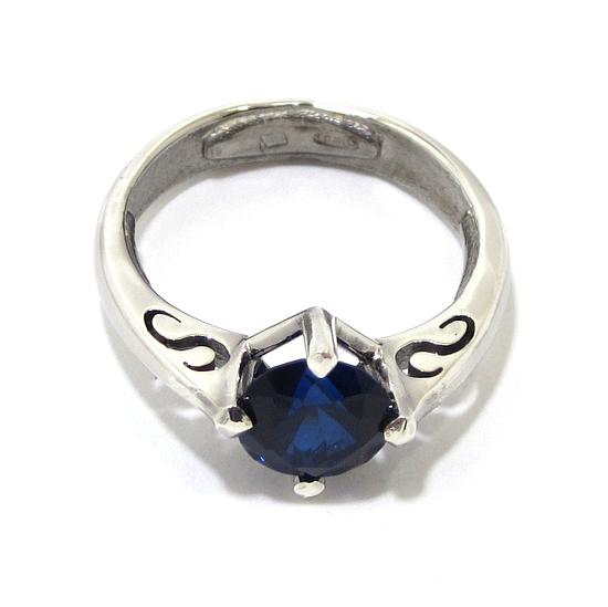 Anillo de plata 925 con circonita azul marino