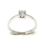 Anillo solitario oro blanco 18K con diamante talla brillante 0,40ct