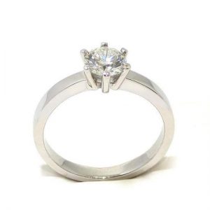 Anillo solitario oro blanco 18K con diamante talla brillante 0,65ct