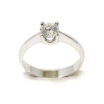Anillo solitario oro blanco 18K con diamante talla brillante 0,50ct