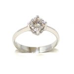 Anillo solitario oro blanco 18K con diamante talla brillante 0,58ct