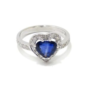 Anillo oro blanco zafiro heart shape 1.31cts