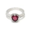 Anillo con rubelita y diamantes oro blanco