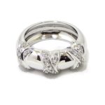 Anillo diamantes tres aspas oro