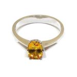 Anillo oro blanco 18k con zafiro amarillo
