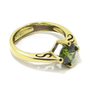 Anillo circonita verde de plata dorada