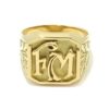 Anillo sello cuadrado relieve Iniciales oro amarillo