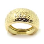 Anillo ancho decorado oro amarillo A3449