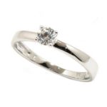 Anillo solitario circonita 4mm garras oro
