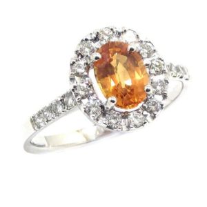 Anillo zafiro padparadsha oval oro blanco brillantes