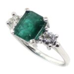 Anillo esmeralda 1.59cts diamantes oro