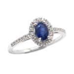 Anillo zafiro oval 6x4 diamantes oro