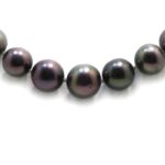 Collar 45 perlas tahitianas 9x12mm berenjena