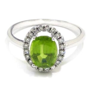 Anillo Peridoto 8x7 diamantes oro blanco