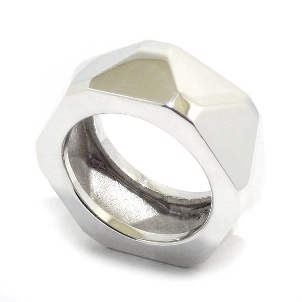 Anillo facetas triángulos plata 925